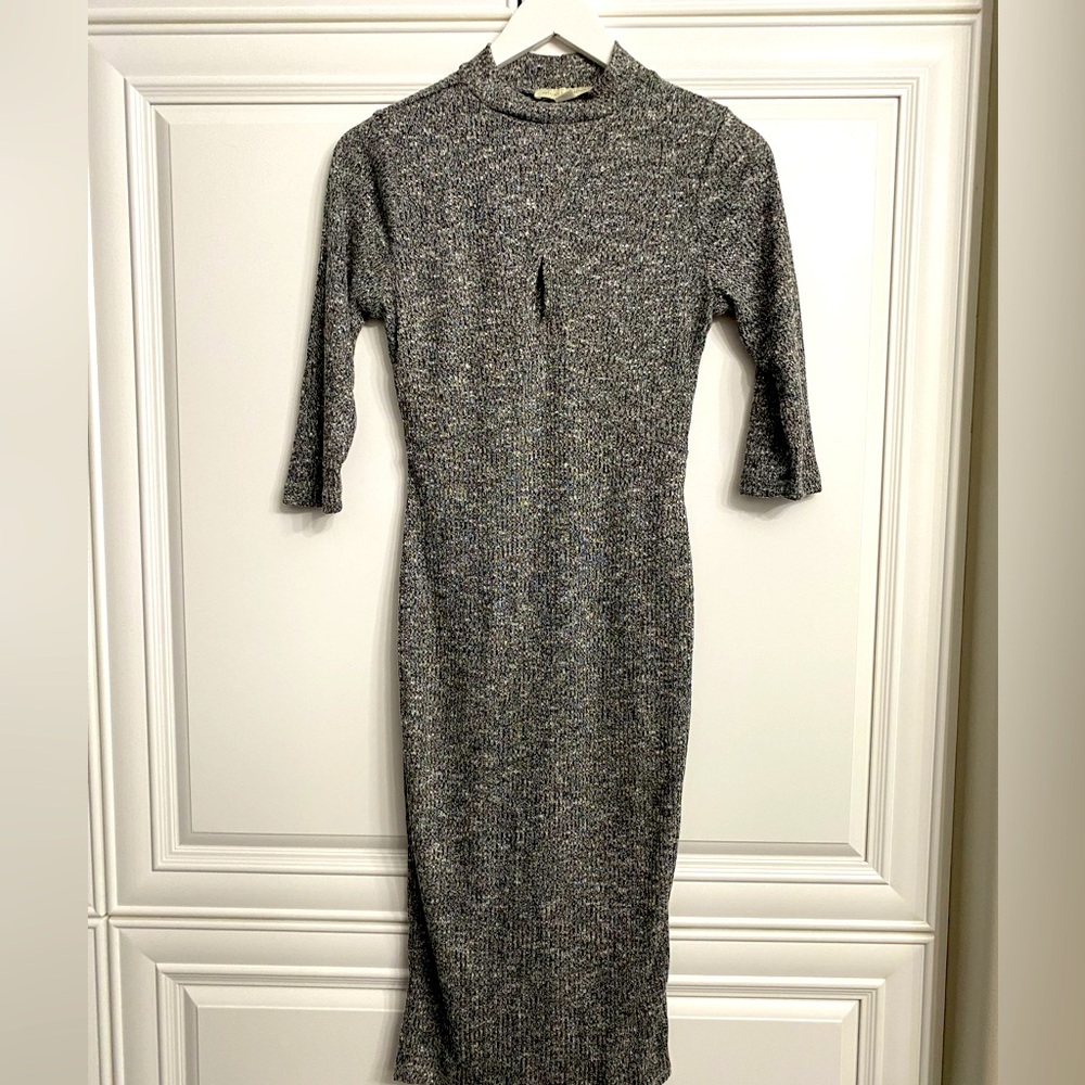 Nicki Minaj  Medium Mock Neck Midi Length Knit Dress 3/4 Sleeves Opening Bust